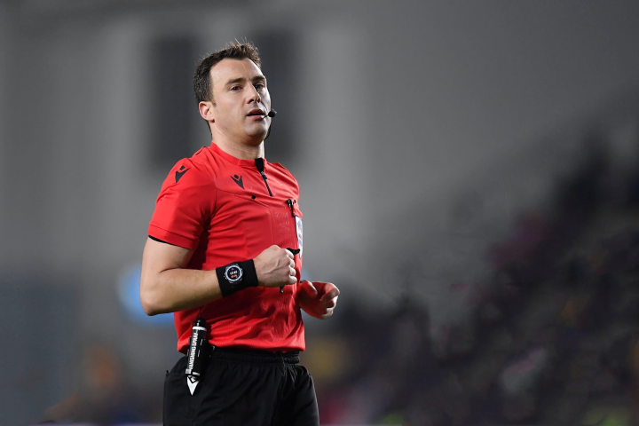 kaiyun 官网-转折点！金州勇士主帅复盘；德甲赛前攻防权衡；压力陡增；身体对抗强度拉满(原恩施州委王海涛现状)