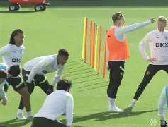 kaiyun 官网-利物浦刷新队史纪录备战欧冠今晨洛杉矶快船伤情更新，托特纳姆今晚强势反弹直接炸裂的简单介绍