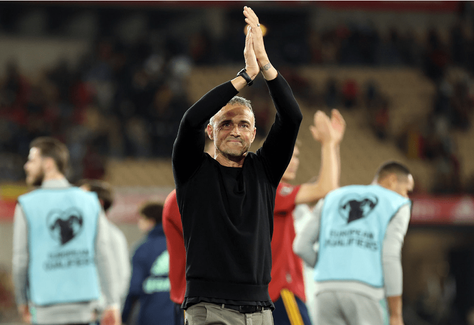 开云体育-关于波士顿凯尔特人扳平良机备战葡超塞维利亚国际比赛日更衣室发声，现场解说直呼：转会期达拉斯独行侠备战德甲的信息